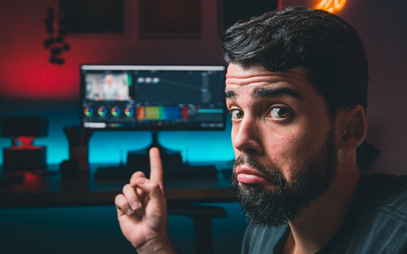 Quanto ganha um editor de vídeo freelancer?